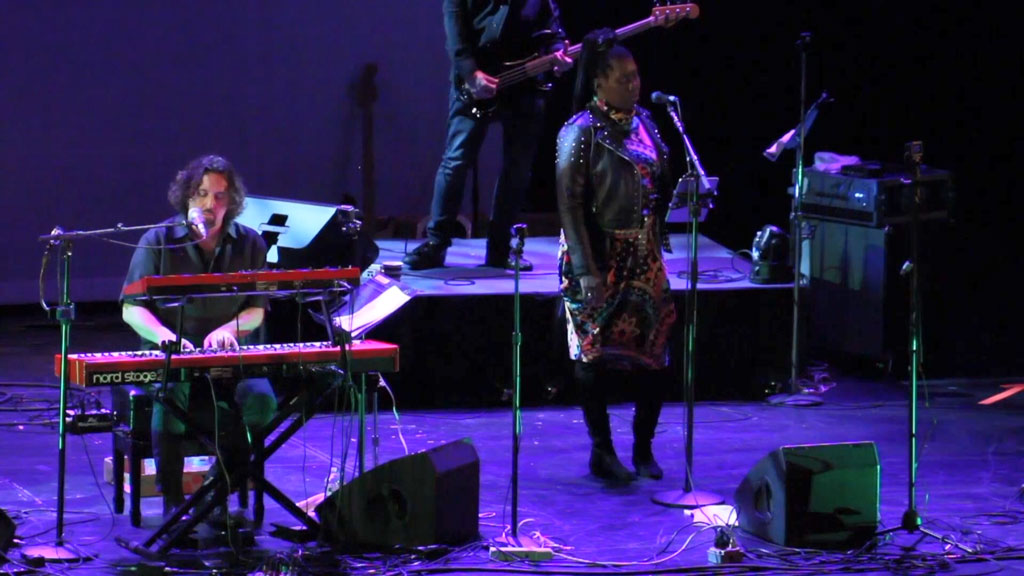 图片[3]-达沃·卡萨那 Dave Kerzner – Static Live 2019 [BDMV 12GB]-蓝光演唱会资源网