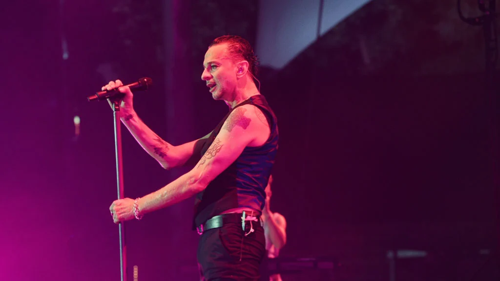 Depeche Mode – Live in Berlin 2014 [CD+DVD+Blu Ray]《BDMV 31G》-蓝光演唱会资源网