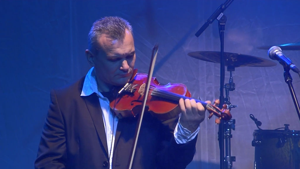 图片[5]-Djabe with Steve Hackett, Gulli Briem and John Nugent Live In Blue 2013《BDMV 21.2GB》-蓝光演唱会资源网