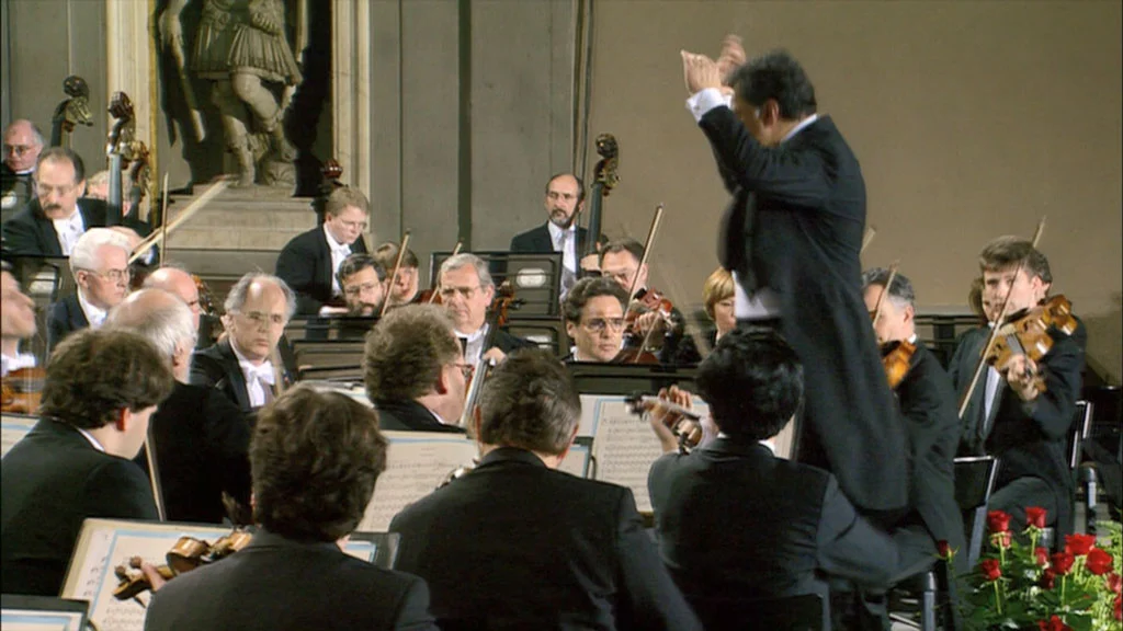 图片[5]-欧洲音乐会 Europakonzert 1995 from Florence [BDMV 21.2GB]-蓝光演唱会资源网