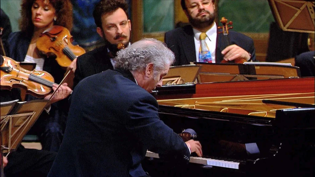 图片[4]-欧洲音乐会 Europakonzert 1997 from Versailles [BDMV 21.4GB]-蓝光演唱会资源网