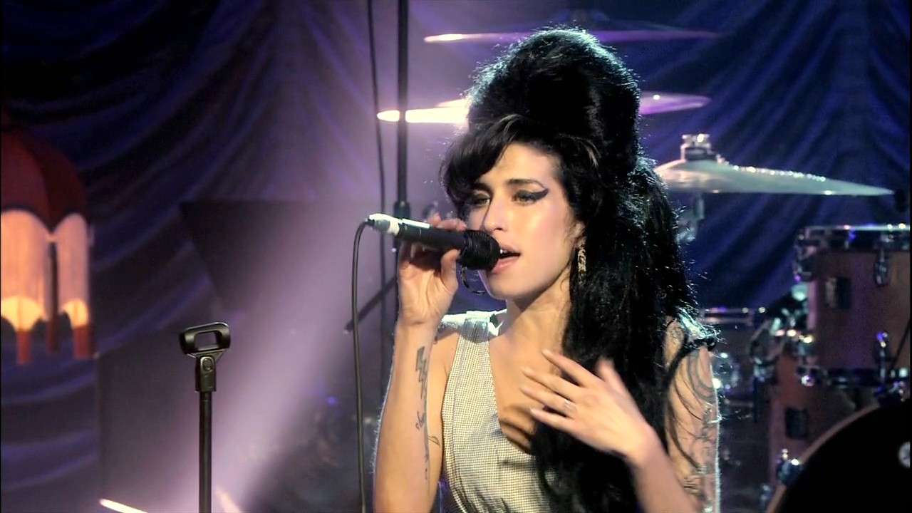 图片[7]-艾米怀恩豪斯 伦敦现 场演唱会 Amy Winehouse – I told you i was trouble. Live in London 2007《ISO 41.56》-蓝光演唱会资源网