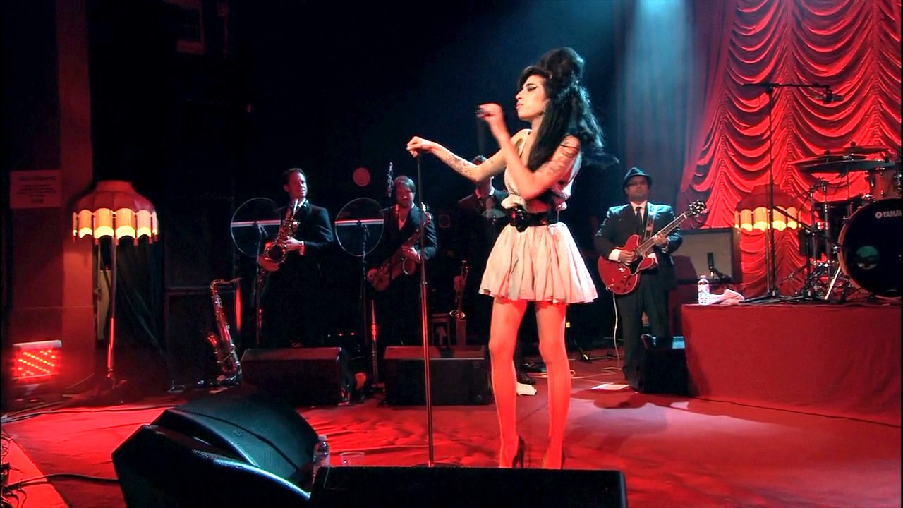 图片[8]-艾米怀恩豪斯 伦敦现 场演唱会 Amy Winehouse – I told you i was trouble. Live in London 2007《ISO 41.56》-蓝光演唱会资源网