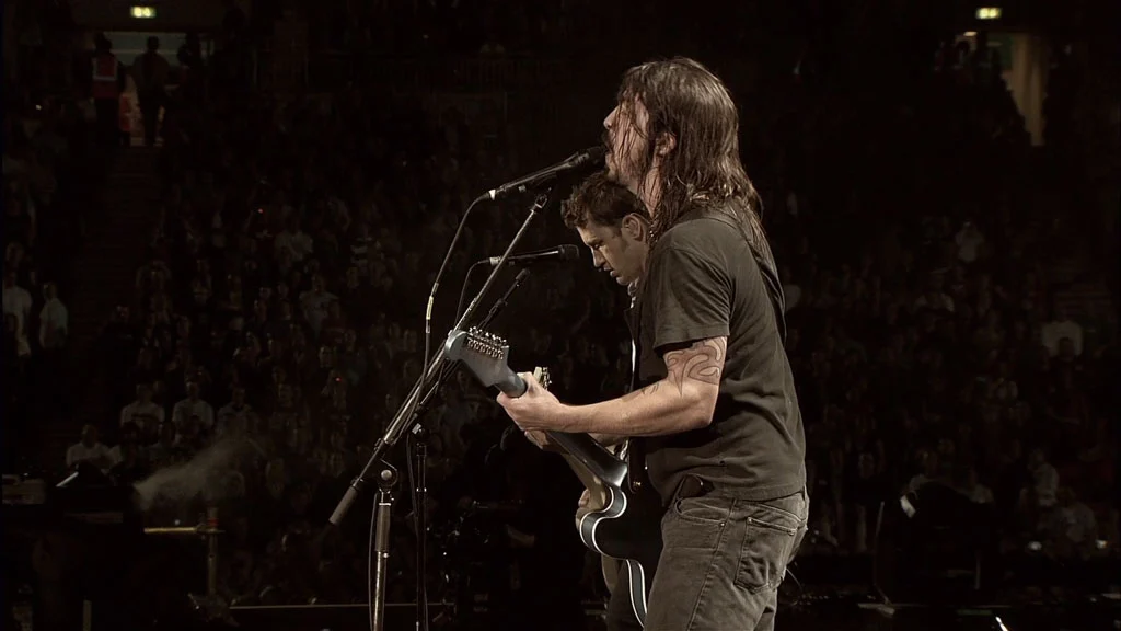 Foo Fighters Back And Forth 2011 1080p BluRay x264《BDrip MKV 6.55G》-蓝光演唱会资源网