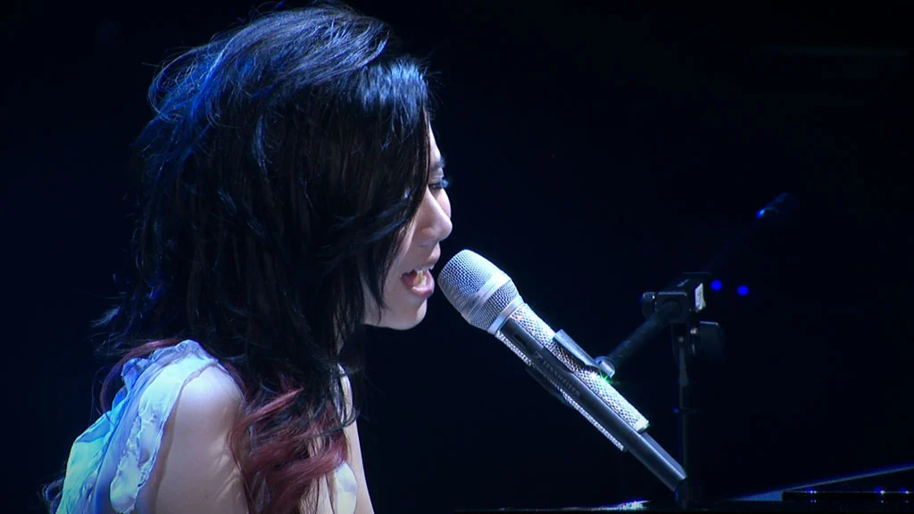 图片[6]-邓紫棋 G.E.M.XXX.LIVE.2013世界巡回演唱会香港红馆站 [BDISO 40.6GB]-蓝光演唱会资源网