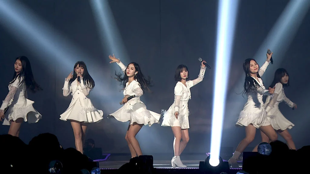 图片[2]-GFRIEND – 2018 GFRIEND FIRST CONCERT Season of GFRIEND [BDISO 2BD 85.35GB]-蓝光演唱会资源网
