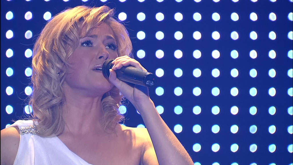 图片[2]-海伦.费莎 2009 ZAUBERMOND演唱会 Helene Fischer ZaubermondLive 2009《BDMV 41.3G》-蓝光演唱会资源网
