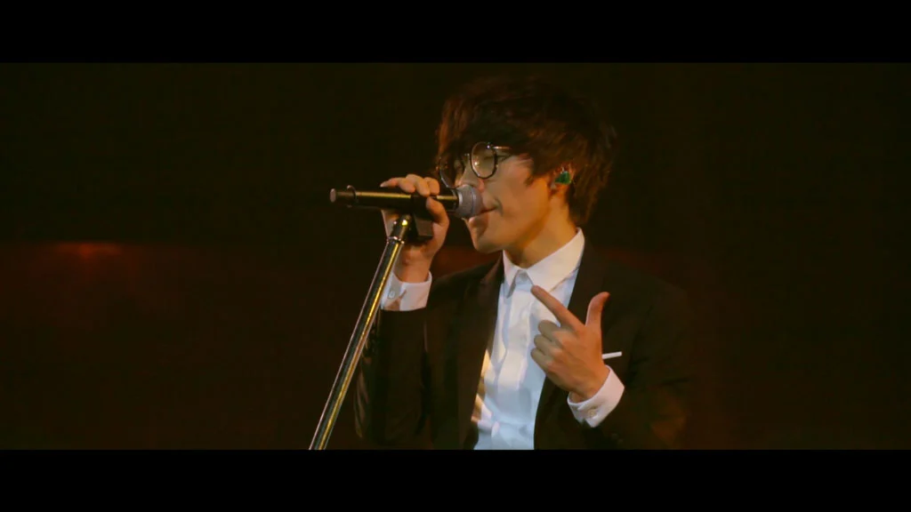图片[5]-黄伟文作品展 Concert YY 2012 香港红馆演唱会《BDrip MKV 34.9G》-蓝光演唱会资源网