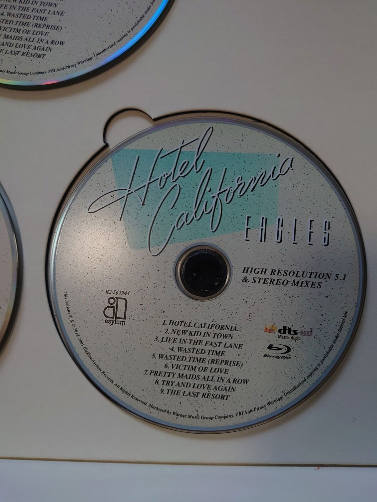 图片[3]-自购 Eagles 老鹰乐队 Hotel California 加州旅馆 40周年 DTS 5.1 PCM Stereo《BDA 8.4G》-蓝光演唱会资源网