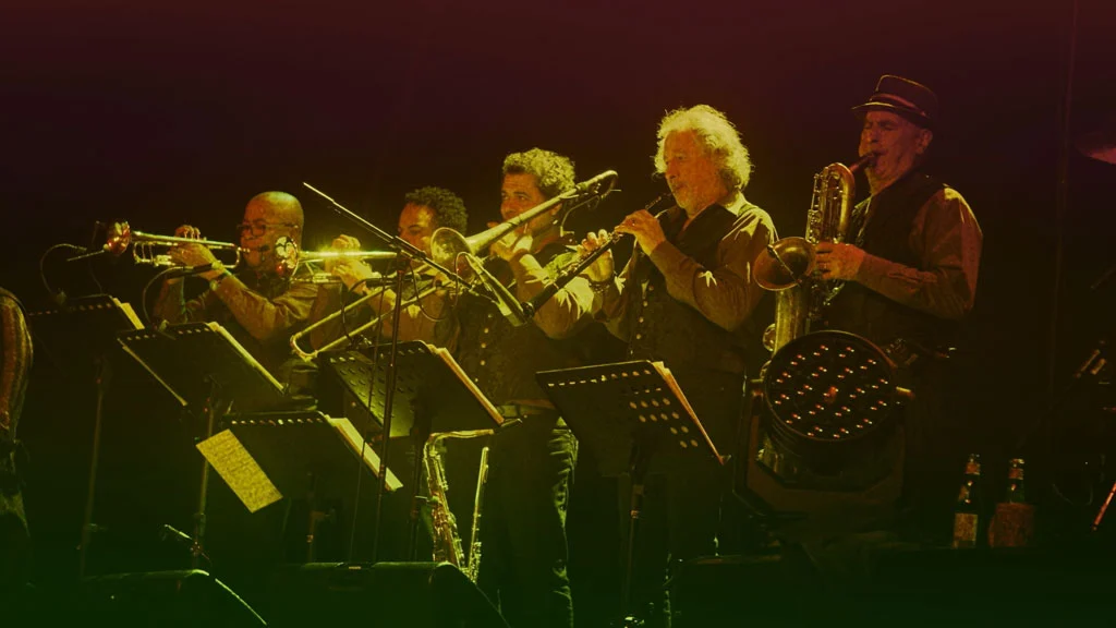图片[2]-Little Steven and The Disciples of Soul – Soulfire live! 2xBD 2019《BDMV 2BD 64.4G》-蓝光演唱会资源网