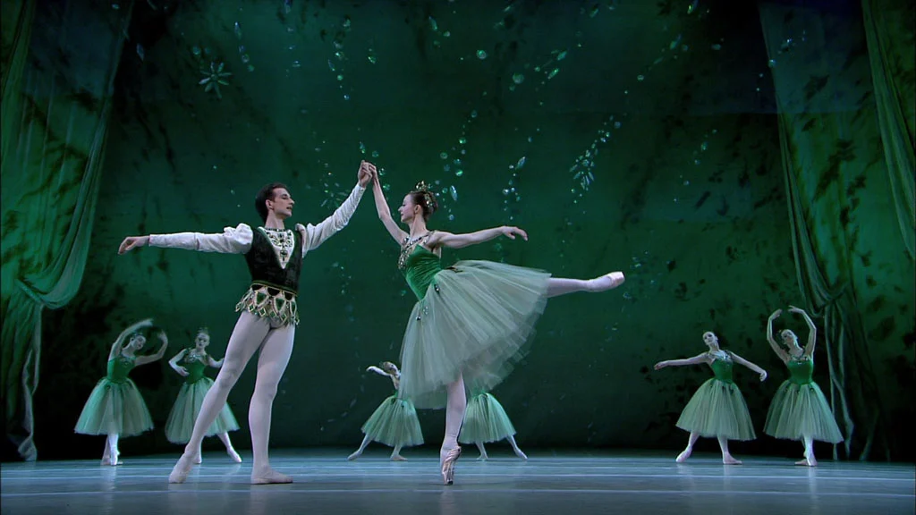 图片[2]-马林斯基芭蕾舞团 珠宝 Jewels In Mariinsky Theatre 2006《ISO 22.7G》-蓝光演唱会资源网