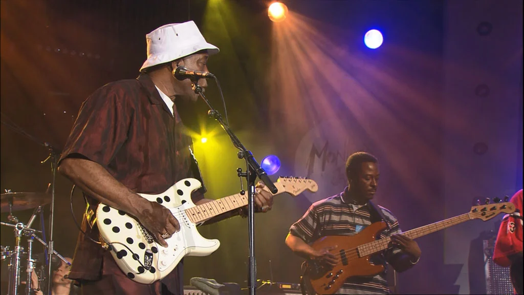 图片[4]-蒙特勒爵士音乐节蓝调音乐会 Carlos Santana Presents Blues at Montreux 2004 [BDMV 40.9GB]-蓝光演唱会资源网