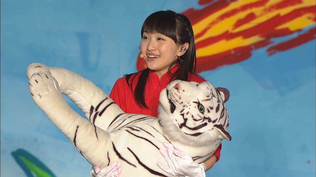 Momoclo no Kodomo Matsuri 2013 – Mamore! Minna no Tobu Dobutsu Koen Tatakae! Momoiro Animal Z!《ISO 43G》-蓝光演唱会资源网