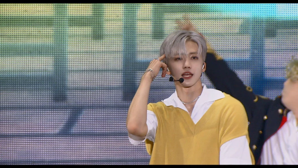 图片[5]-NCT 127 – LOVEHOLIC 2021 CD+BD [BDMV 19.2GB]-蓝光演唱会资源网