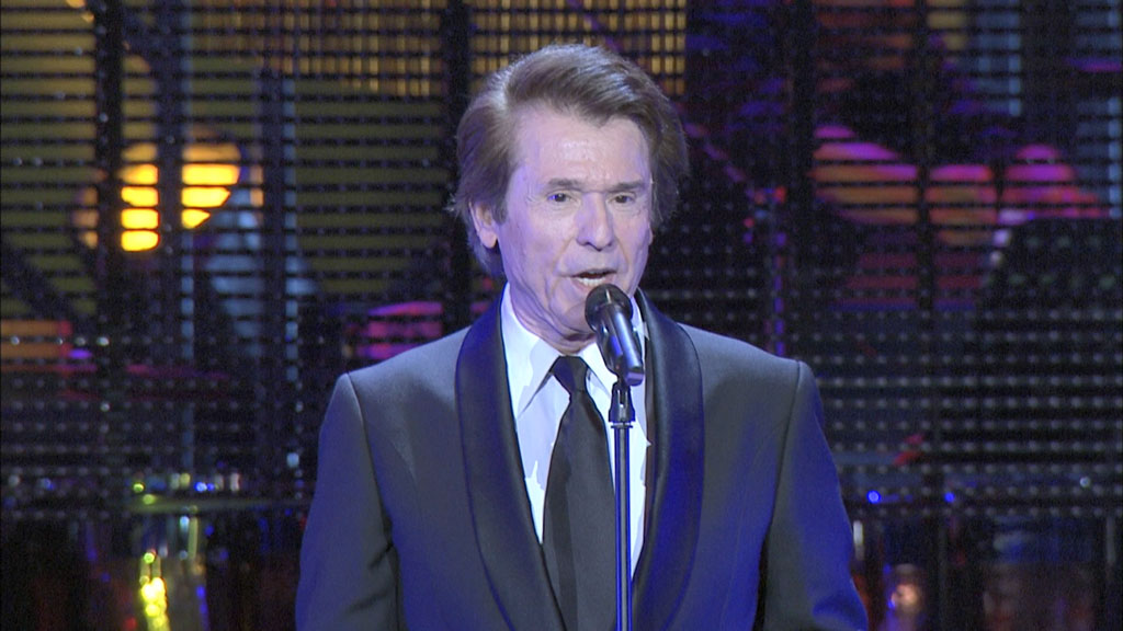 图片[3]-Raphael – 50 Años Después • En Directo 2009 [BDMV 44.1GB]-蓝光演唱会资源网