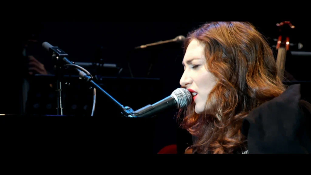图片[3]-Regina Spektor – Live in London 2010《BDMV 21.9G》-蓝光演唱会资源网