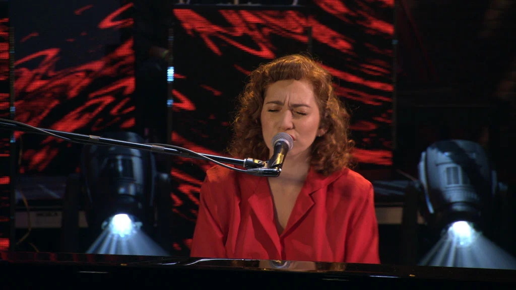 图片[3]-Regina Spektor – Live On Soundstage 2017《BDMV 19.1G》-蓝光演唱会资源网