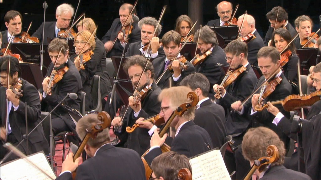 图片[5]-Waldbuehne 2009 – Russian Rhythms (Sir Simon Rattle, Yefim Bronfman) 2009 [BDMV 19.1GB]-蓝光演唱会资源网