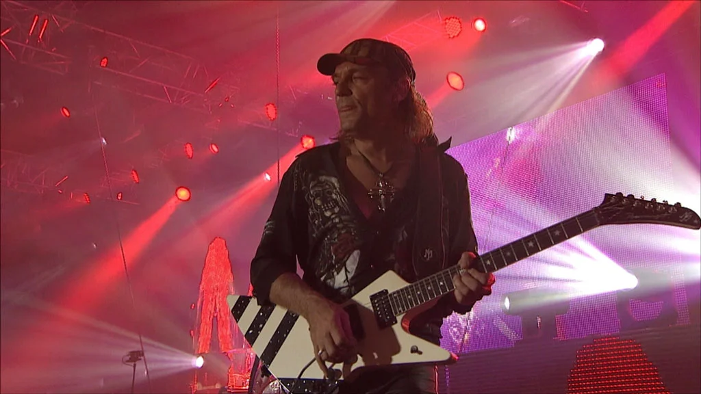 图片[5]-Scorpions & Berliner Philharmoniker – Moment Of Glory – Live 2000 SDBlu-ray AVC 1080i DTS-HD MA 5.1《BDMV 30.6G》-蓝光演唱会资源网