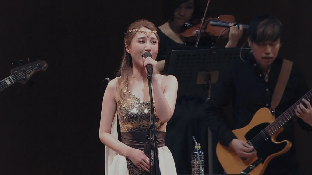 图片[4]-莎拉欧兰2018东京演唱会 Sarah Àlainn – Cinema Music with Sarah Àlainn 2018《BDISO 20.06G》-蓝光演唱会资源网
