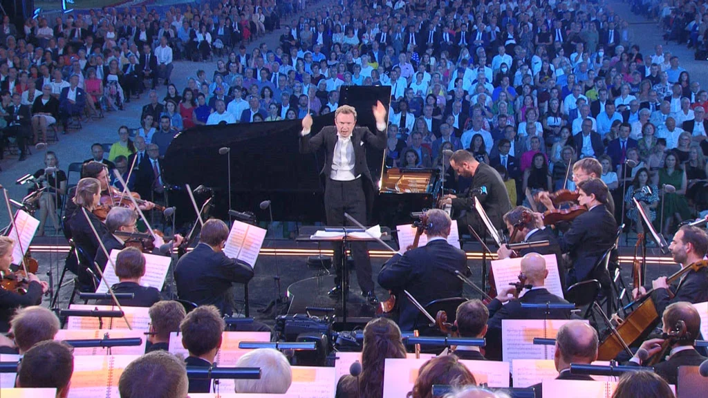 图片[3]-2021维也纳美泉宫夏季音乐会 Sommernachtskonzert / Summer Night Concert 2021 [BDMV 20GB]-蓝光演唱会资源网