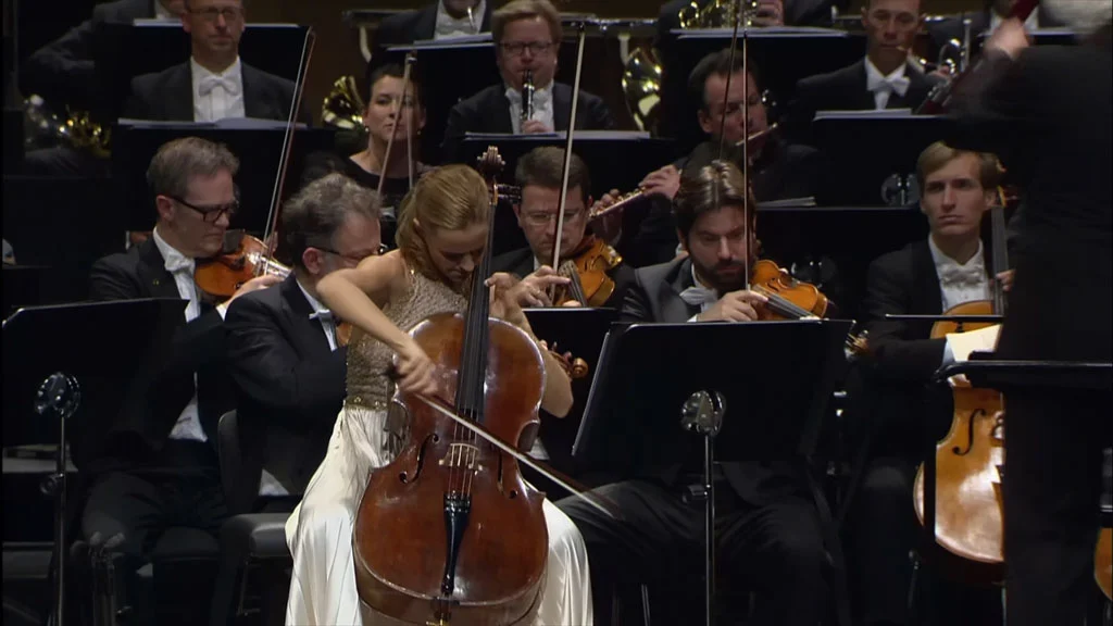 图片[3]-Sol Gabetta & Sir Simon Rattle in Baden-Baden 2016《BDMV 20.3G》-蓝光演唱会资源网