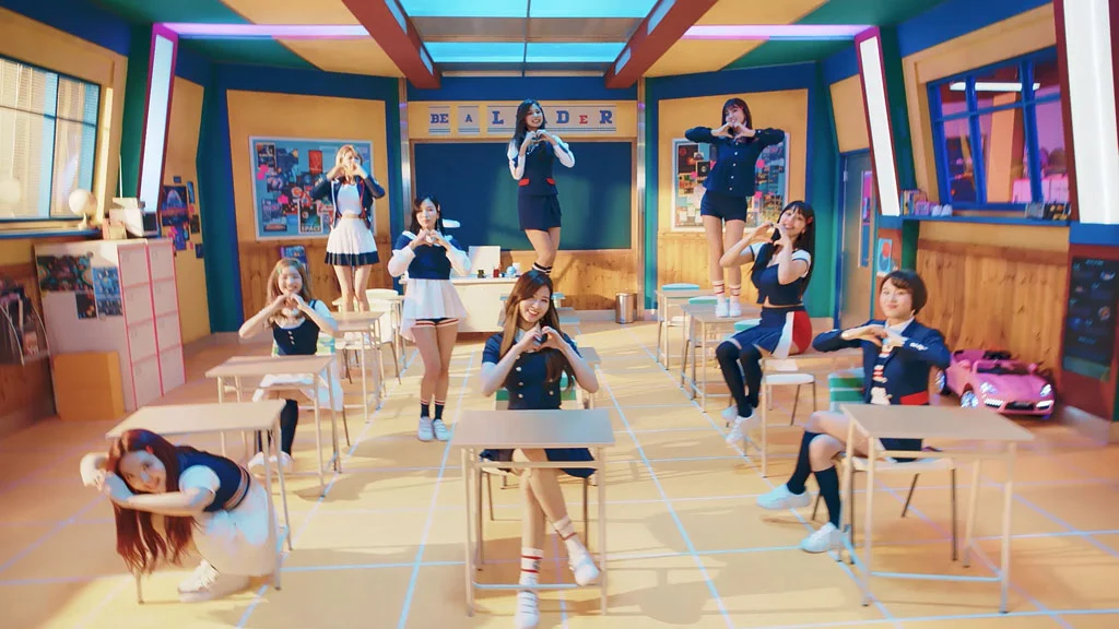 Twice – Signal 1080P [Bugs MP4 656.3MB]-蓝光演唱会资源网