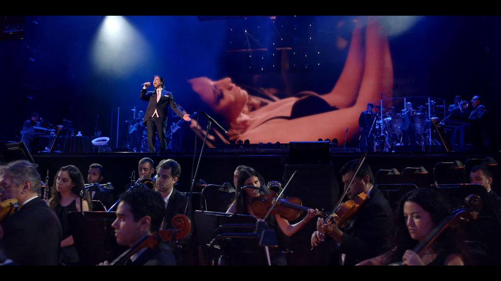 图片[5]-亚历杭德罗·费尔南德斯演唱会 Alejandro Fernandez Confidencias Reales 2014《ISO 21.93G》-蓝光演唱会资源网