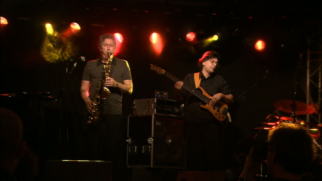 图片[2]-Yellowjackets – New Morning – The Paris Concert 2008《BDMV 20.1GB》-蓝光演唱会资源网