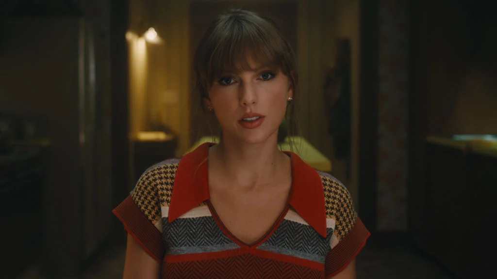 泰勒·斯威夫特 Taylor Swift – Anti-Hero [2160P 4K] [WEB-DL MP4 684.3MB]-蓝光演唱会资源网