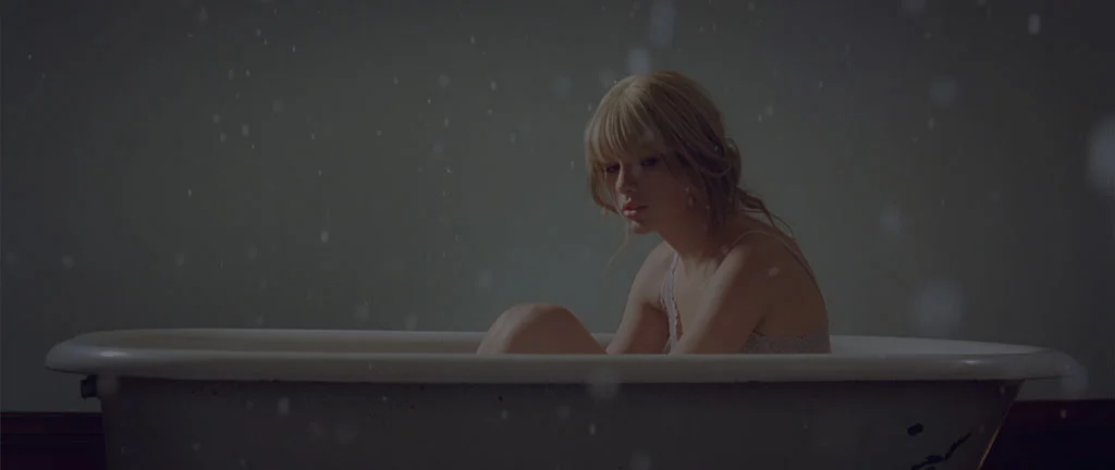 泰勒·斯威夫特 Taylor Swift – Back To December [1620P 4K] [WEB-DL MKV 593MB]-蓝光演唱会资源网