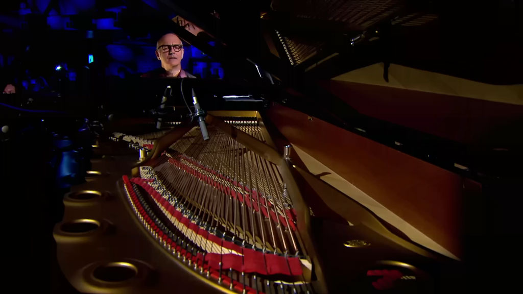 Ludovico Einaudi Live At Fabric London 2013 官方版 音乐会 [WEB-DL MP4 864MB]-蓝光演唱会资源网