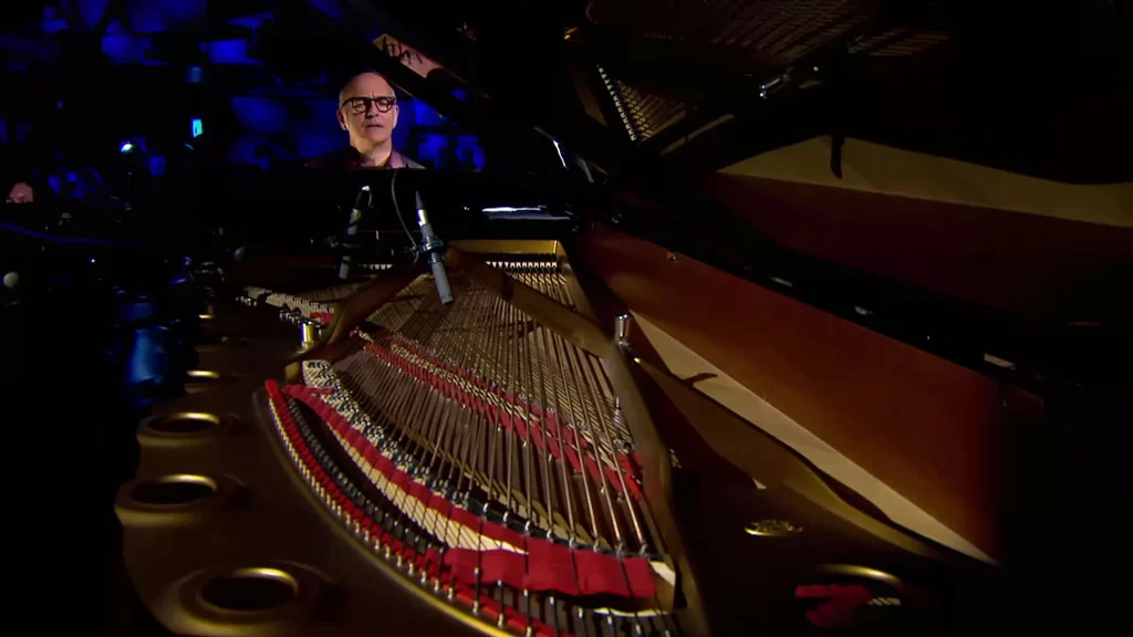 Ludovico Einaudi Live At Fabric London 2013 官方版 音乐会 [WEB-DL MP4 864MB]-蓝光演唱会资源网