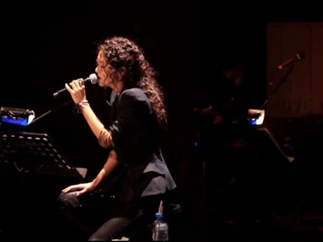 图片[4]-[演唱会] 薛凯琪 MOOV Live 2011 & August Girl 音乐特辑 [DVD ISO 3.73GB 完整珍藏版]-蓝光演唱会资源网