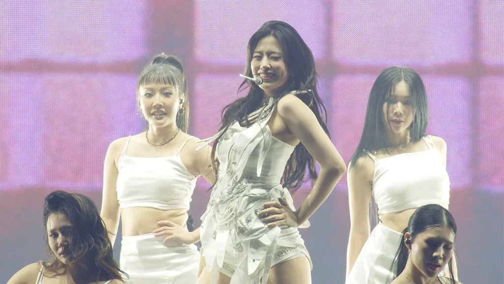 图片[3]-[演唱会] IVE首次世界影院巡演 完整珍藏版 IVE The 1st World Tour in Cinema 2024 [WEB-DL 1080p MKV 7.44GB]-蓝光演唱会资源网