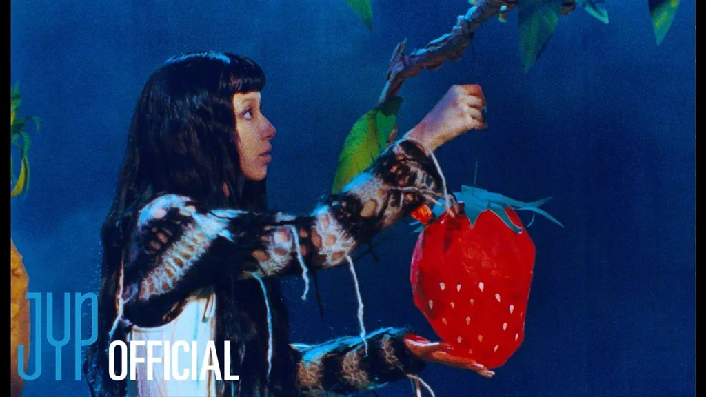 [MV珍藏版] CHAEYOUNG - AVOCADO (feat.Gliiico) [4K UHD 2160P][Bugs!独家][MP4/1.47GB]-蓝光演唱会资源网