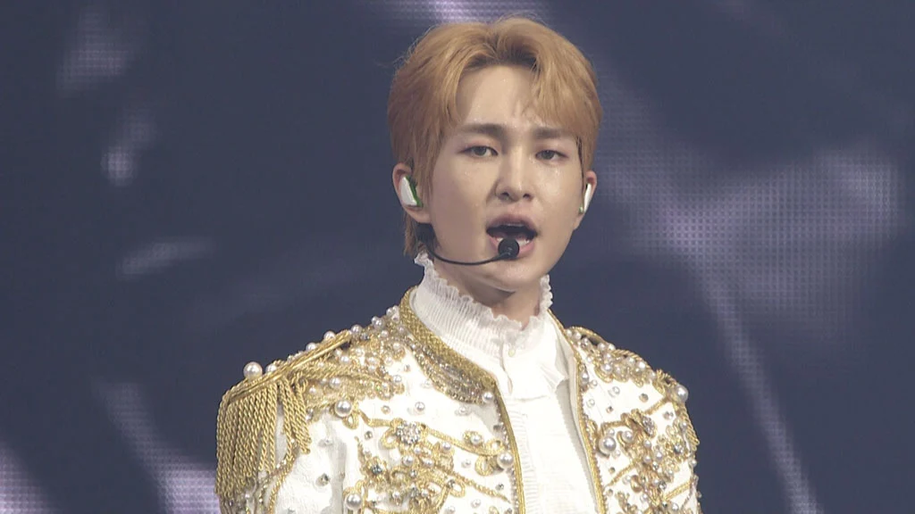 图片[5]-[演唱会] SHINee WORLD VI PERFECT ILLUMINATION: SHINee’S BACK 珍藏版 [2024安可场/BDMV 3BD 79.8GB]-蓝光演唱会资源网